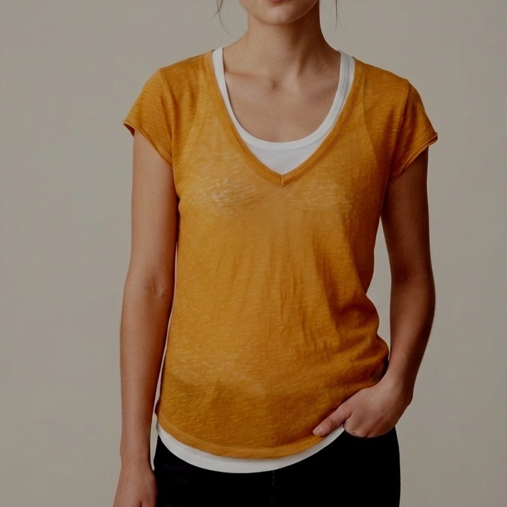 Aerie Real Soft Tee Womens Small‎ Orange Short Sleeve V-Neck Curved Hem T-Shirt
